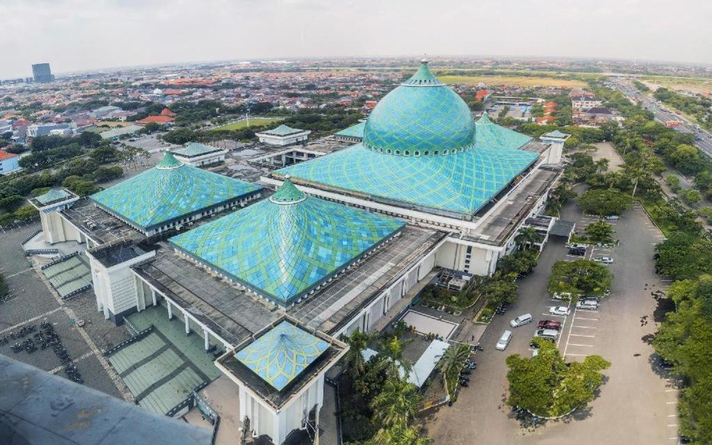 Ts Suites Surabaya Eksteriør billede