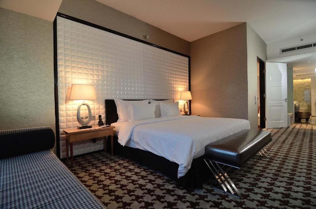 Ts Suites Surabaya Eksteriør billede
