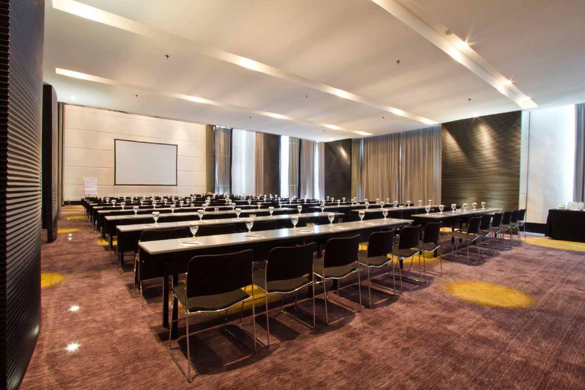 Ts Suites Surabaya Eksteriør billede